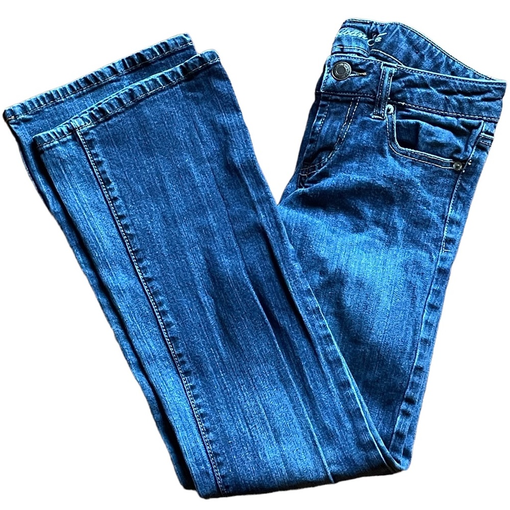 American Eagle woman’s favorite boyfriend jeans, size 2 short